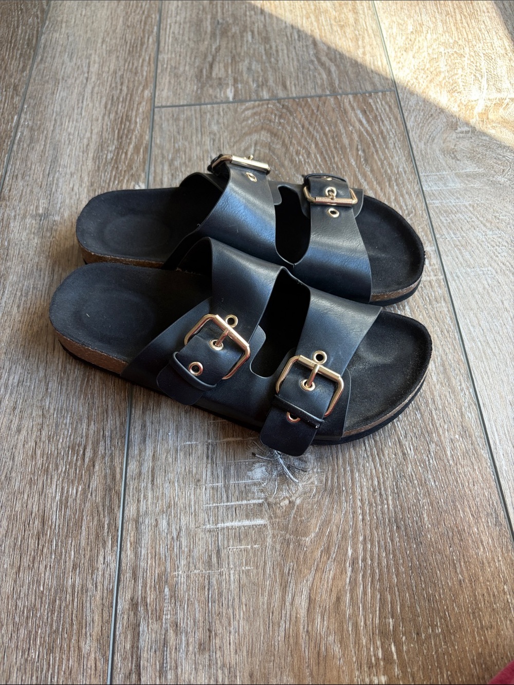 H&M Gold buckle sandals size 7